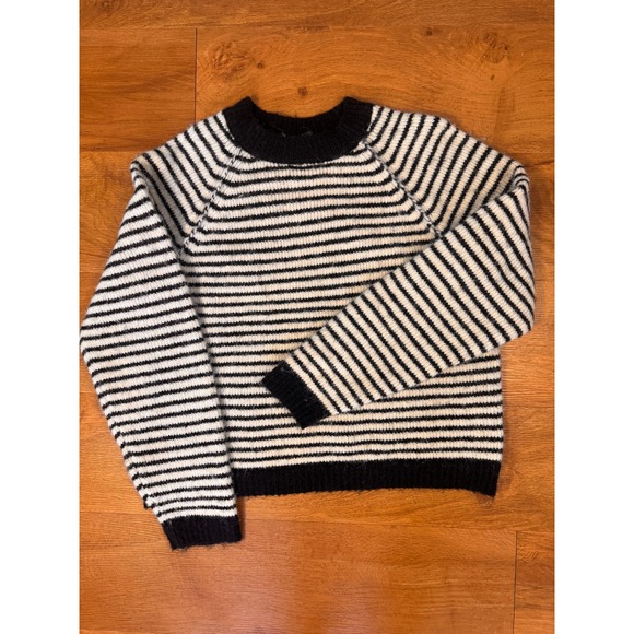American Eagle Outfitters Sweaters - American Eagle Striped Raglan Crewneck Sweater Black White Fuzzy Medium